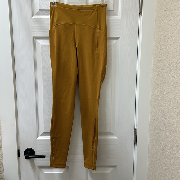 LIKE NEW! Lululemon Swift Speed High-Rise Tight 28" - Picture 7 of 16